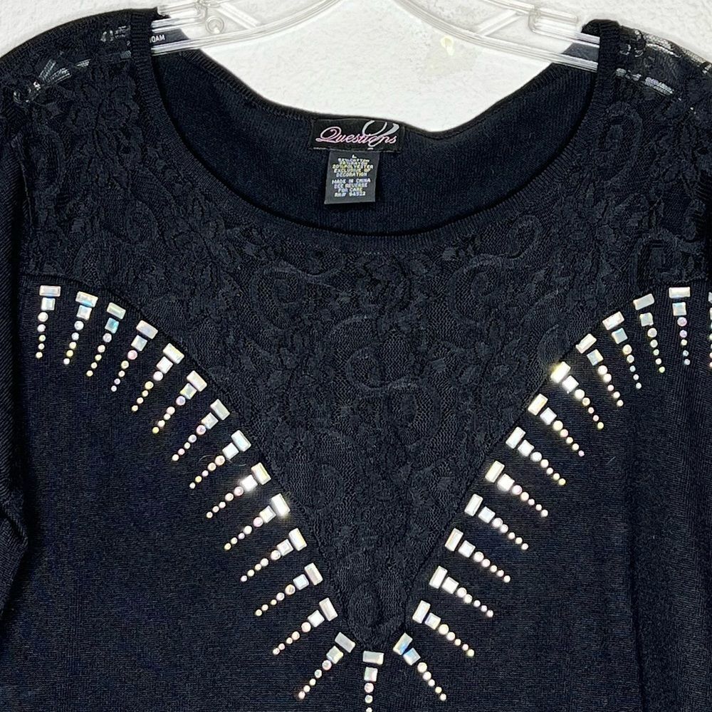 Questions Sweater With Lace - Picture 2 of 6